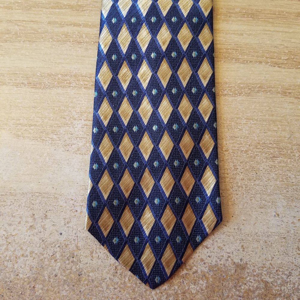 City Streets 100% Silk Neck Tie